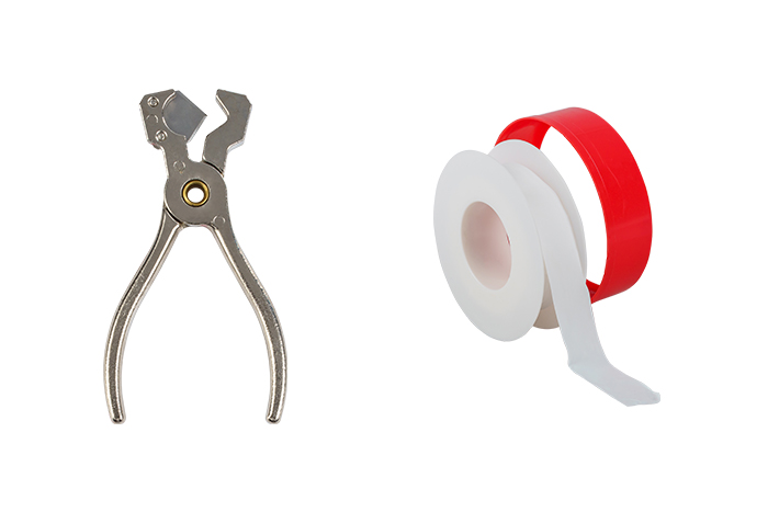 Schlauchschneider und Teflonband