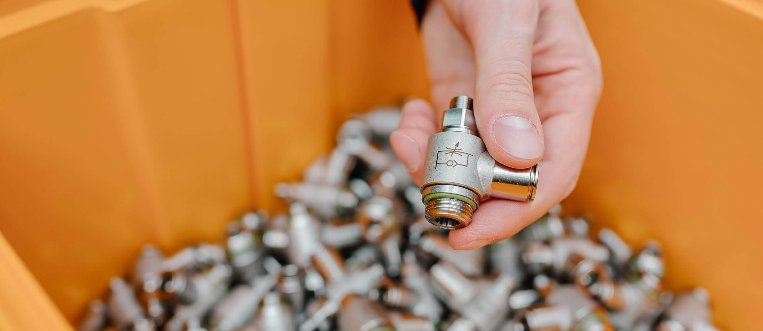 Wissen Verschraubungen, Sicherheitskupplungen, Magnetventil, usw.